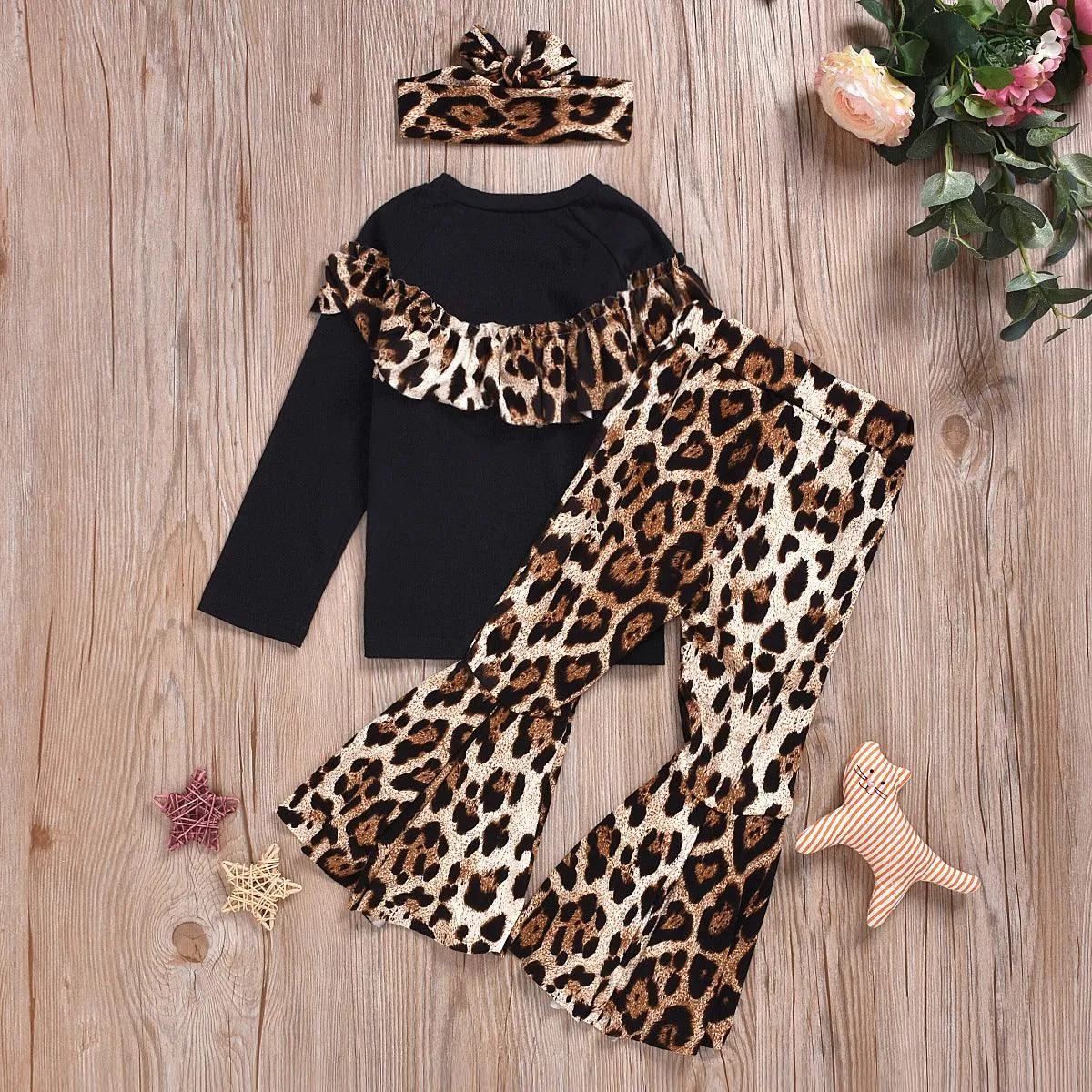 2-piece Ruffle Long Sleeve T-shirt & Leopard Flares for Baby Girl