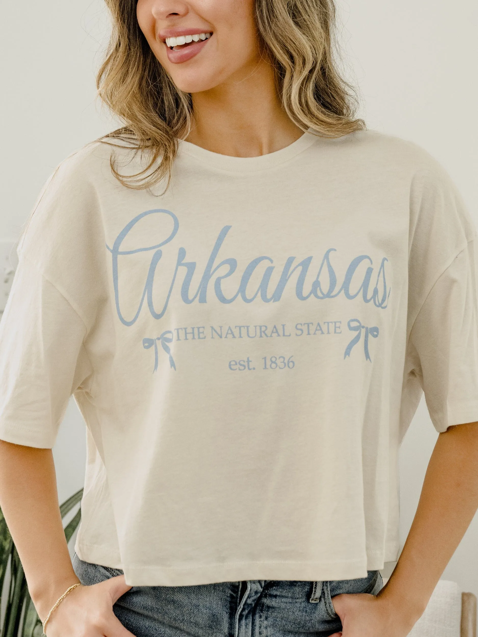 Arkansas Established Bows Off White Cropped Tee