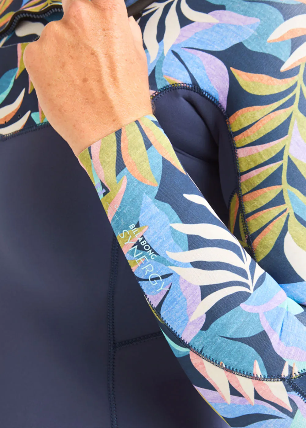 Billabong Womens Synergy 3/2mm CZ Steamer Wetsuit