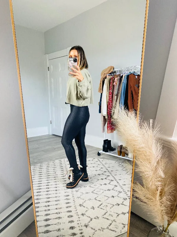*CROPPED LONG SLEEVE TEE OLIVE