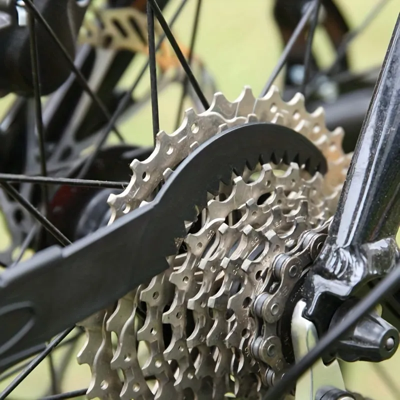 Mountain Bike Chain Cleaning Brush Set with Crank Tool